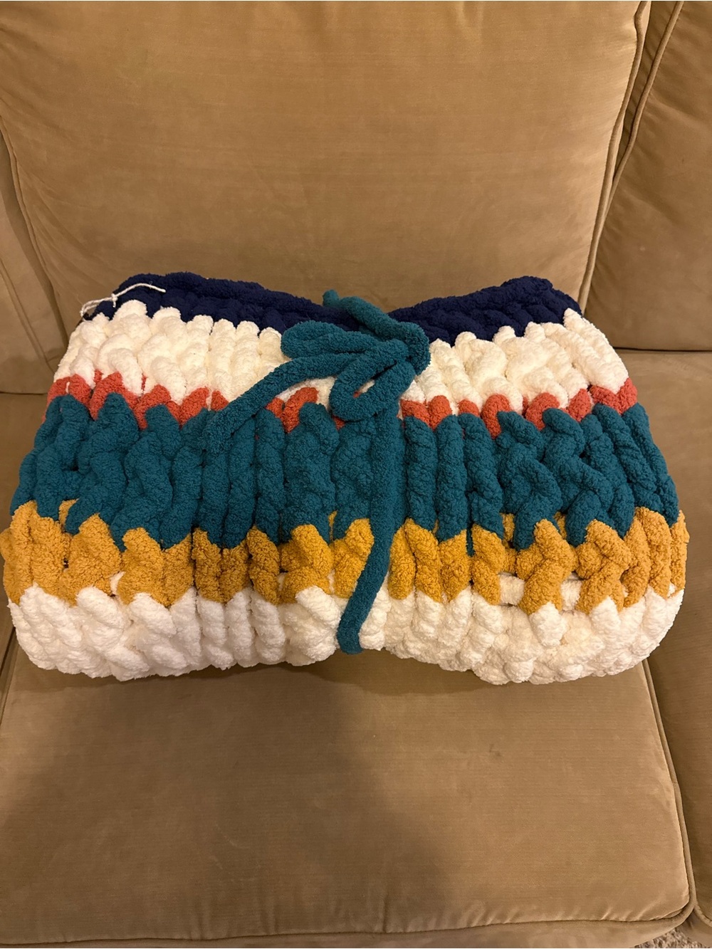 Cozy Striped Chunky Knit Throw Blanket - Multicolor